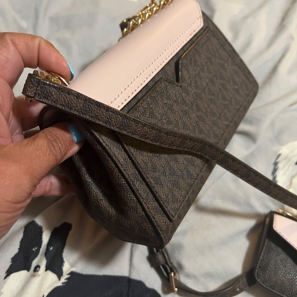 Beautiful micheal kors purse & wallet set - Picture 3 of 13